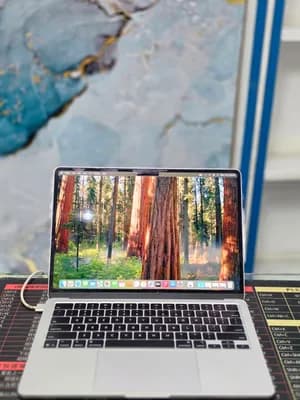 Apple MacBook Air M4 2025