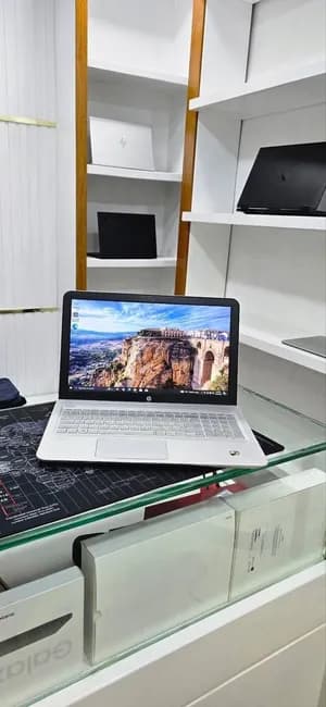 HP Envy i5 6th Gen Laptop