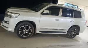 Toyota Landcruiser V8 VX 2015