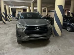 Toyota Hilux Invincible Double Cab 2021