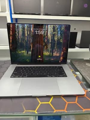 Apple MacBook Pro M1 14-inch