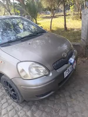 2001 Toyota Semi Automatic Car