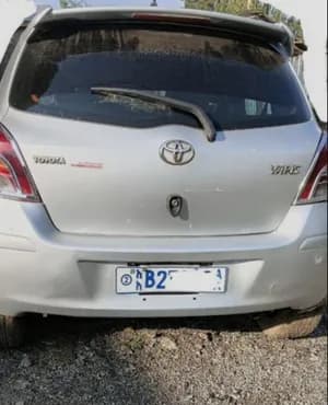 Toyota Yaris Compact 1000CC 2010