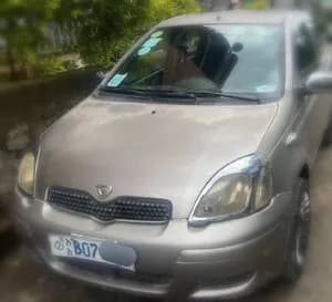 Toyota Vitz 2001