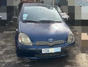 Toyota Vitz Yaris 2001 1.0L