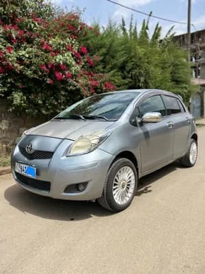 Toyota Yaris Compact 2010