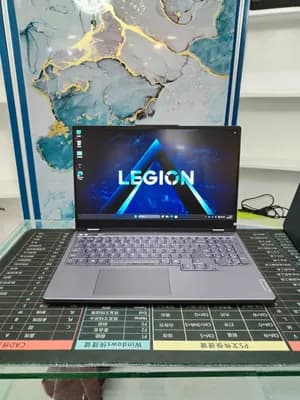 Lenovo Legion Y7000 IRx9 Gaming Laptop
