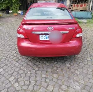 Toyota Yaris Belta 2010