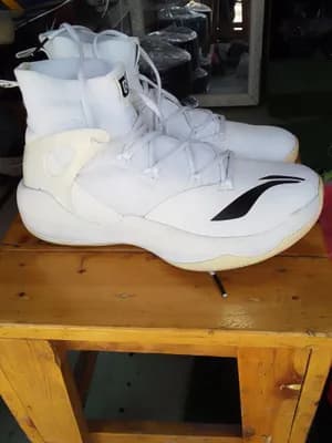 Li-Ning Basketball Shoes Size 44