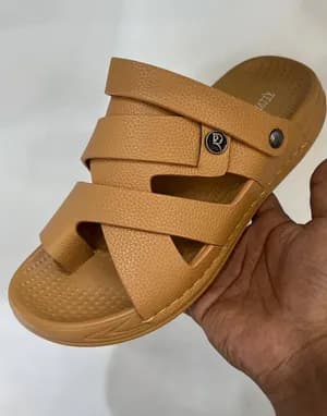 LEATHER SANDALS