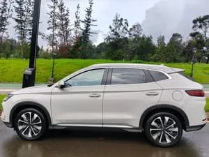 2024 basic SUV Electric