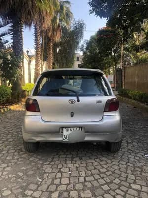 Toyota Vitz 2000