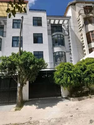 G+4 House 72 sqm in Summit