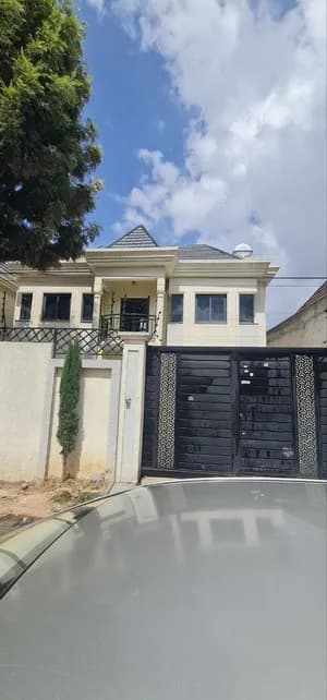ቤት 150 ካሬ