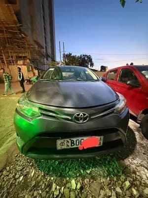 Toyota Yaris Sedan 1.3 CC 2014 Automatic