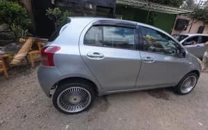 TOYOTA Yaris Compact