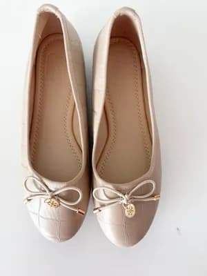Plain bow ballerina flat