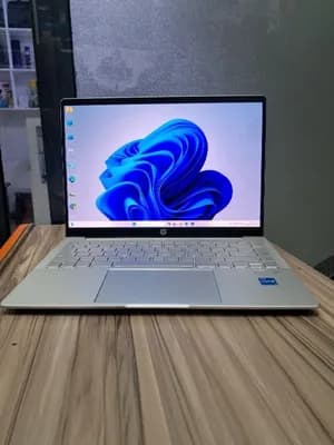 HP Pavilion Plus 14 i5 16GB 512GB