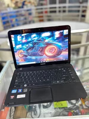 Toshiba i3 8GB RAM 14inch 500GB