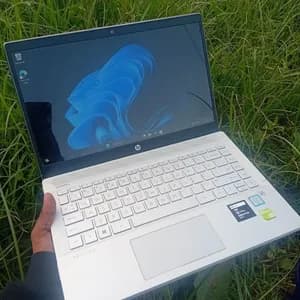 HP Pavilion Core i7 16GB 512GB