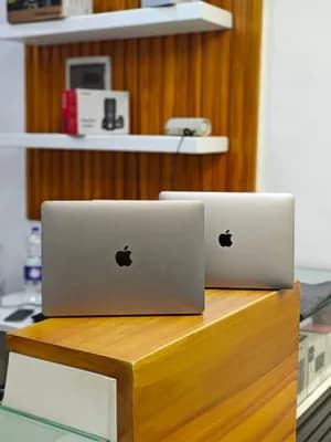 Macbook Pro (2019, 13.3 inch)