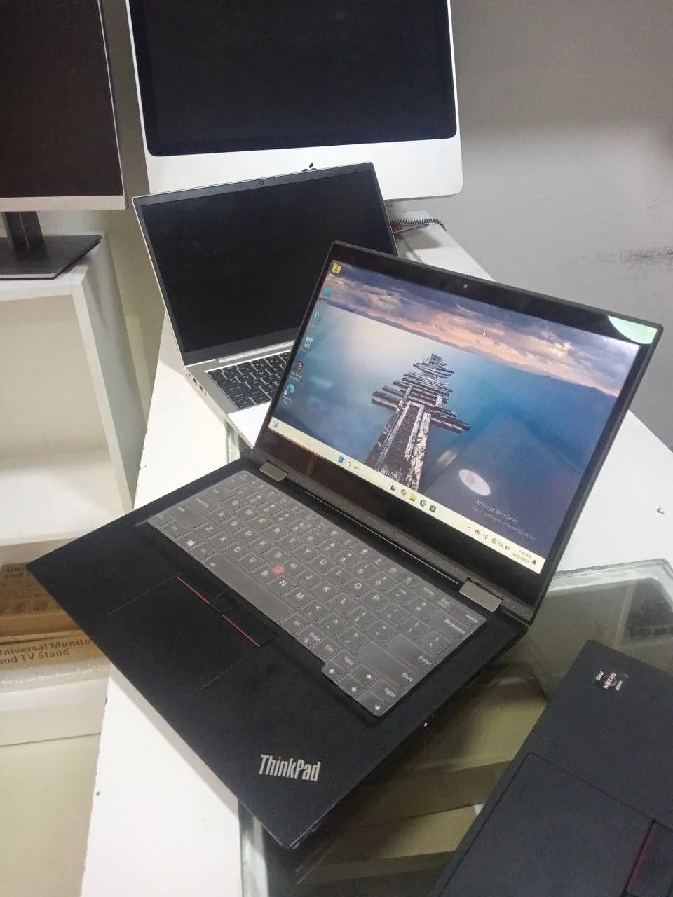 Listing photo 2
