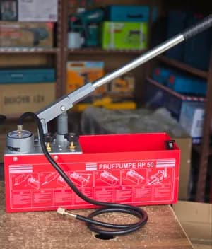 HEND TEST PUMP