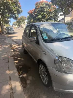 Toyota Vitz 2000 Automatic