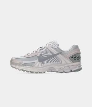 NIKE ZOOM VOMERO 5 38-47