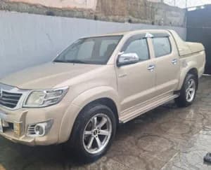 Toyota Hilux Double Cab 2015