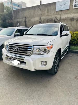 Toyota Landcruiser V8 2012 Diesel