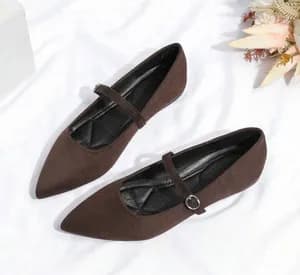 Flat women shoe
