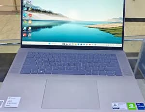 Dell Inspiron 16 5620 Laptop