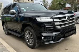 Toyota Land Cruiser VXR 2023