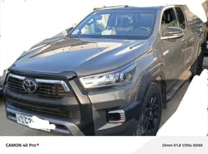 Toyota Invincible 2021 Pickup