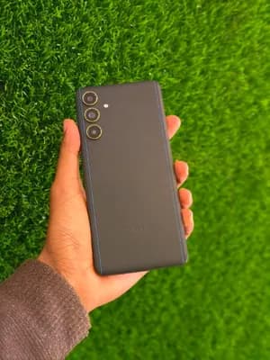 Samsung Galaxy F55 5G