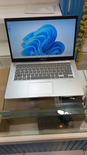 ASUS Vivobook AMD Athlon Gold