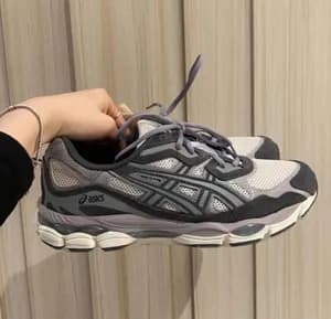 ASICS Gel NYC Oatmeal Obsidian Grey