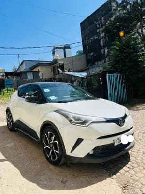 Toyota C-HR 2019 Full-Option