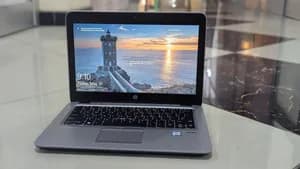 HP EliteBook 820 G4 i7 8GB