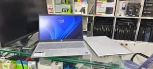 HP Notebook Core i5 16GB 1TB SSD