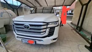 Toyota Land Cruiser V6 GXR
