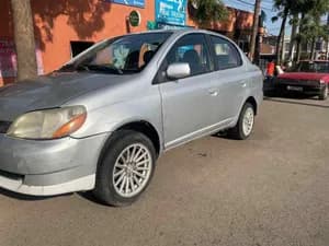 Toyota Platz 2001 Automatic