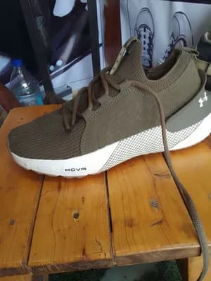 Under Armour HOVR Sneakers Size 40