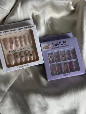 Press on nails