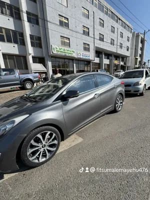 Hyundai Avante 2012 Automatic