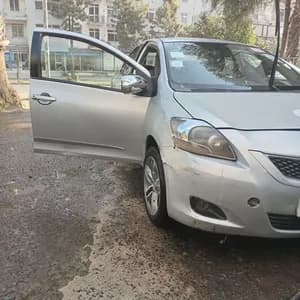 Toyota Yaris Belta 2009