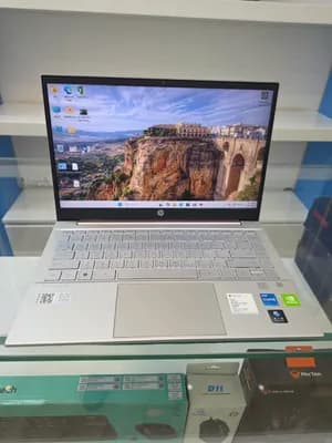 HP Pavilion 14 i5-1135G7 16GB 512GB SSD Laptop