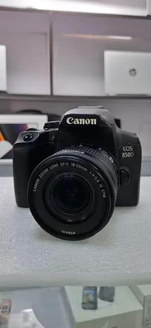 Canon EOS 850D