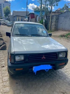 Mitsubishi L200 1998 2500cc used